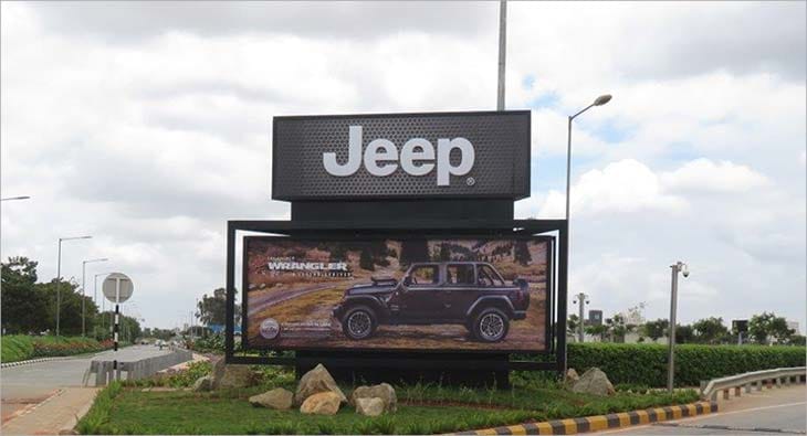 Jeep?blur=25