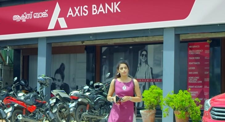 Axis Bank Kochi?blur=25