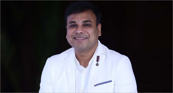 Prashant Agarwal?blur=25