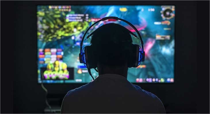 Online Gaming?blur=25