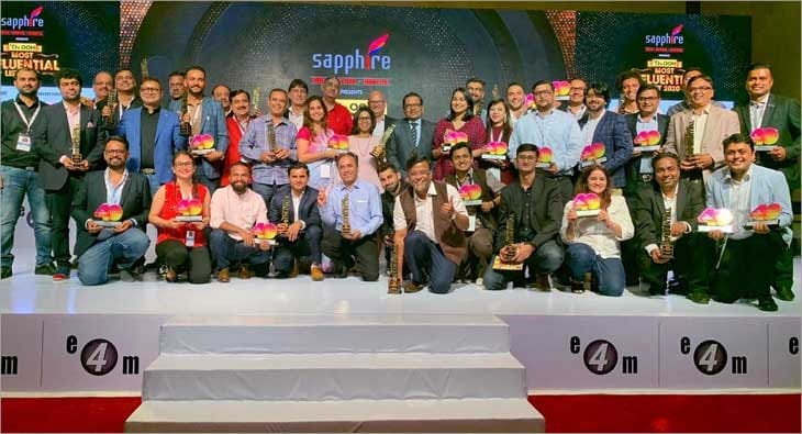 e4mOOH40under40?blur=25