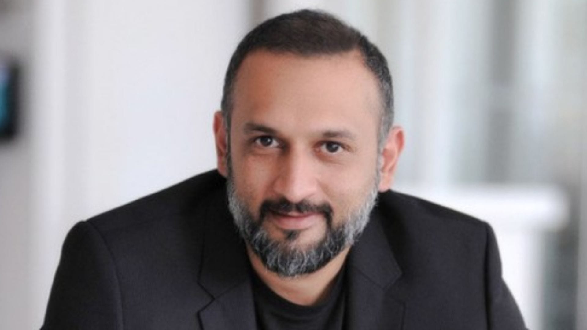 Ali Hussein?blur=25