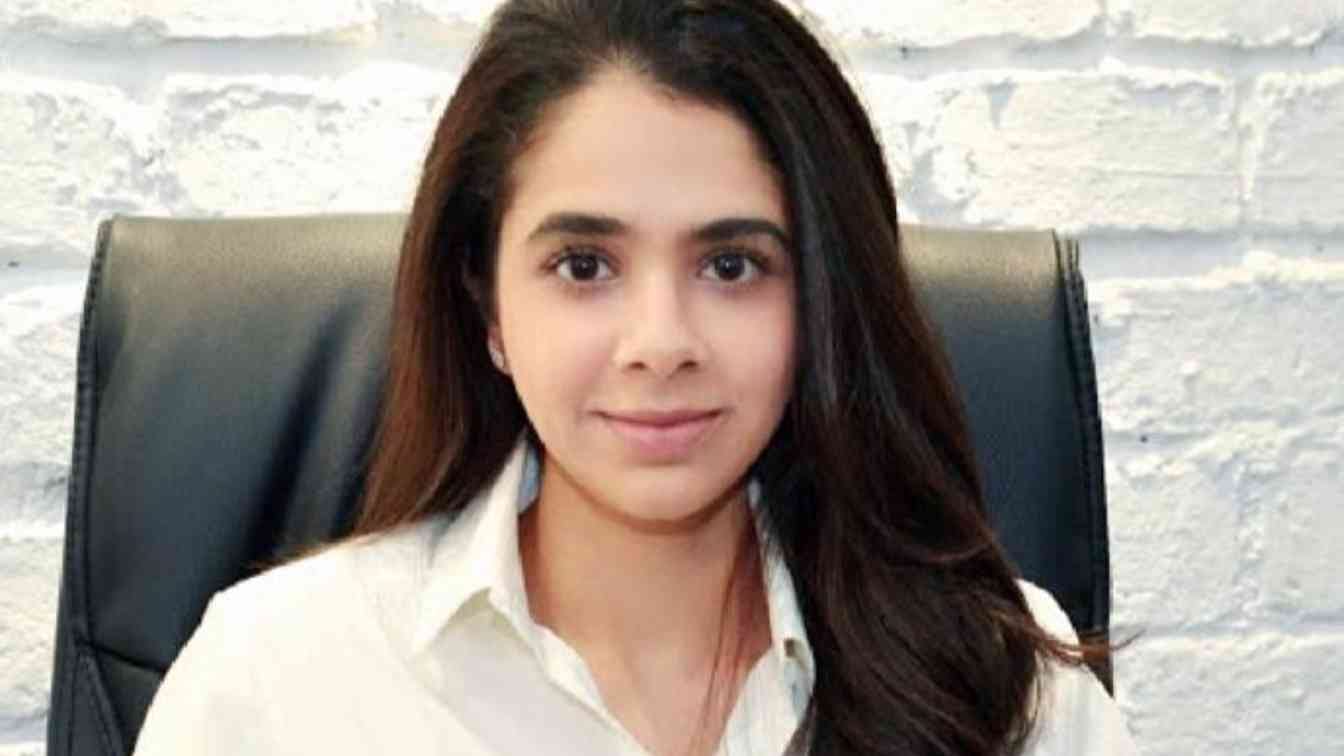 Riddhima Lulla?blur=25