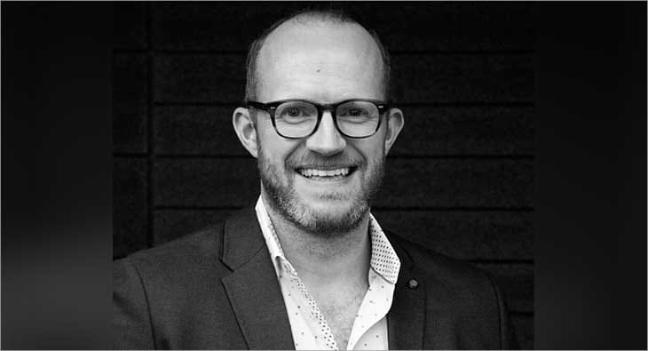 Lee Simpson CEO whiteGREY?blur=25