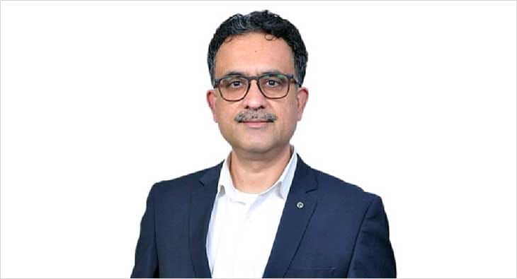 Arun Narayan, Titan