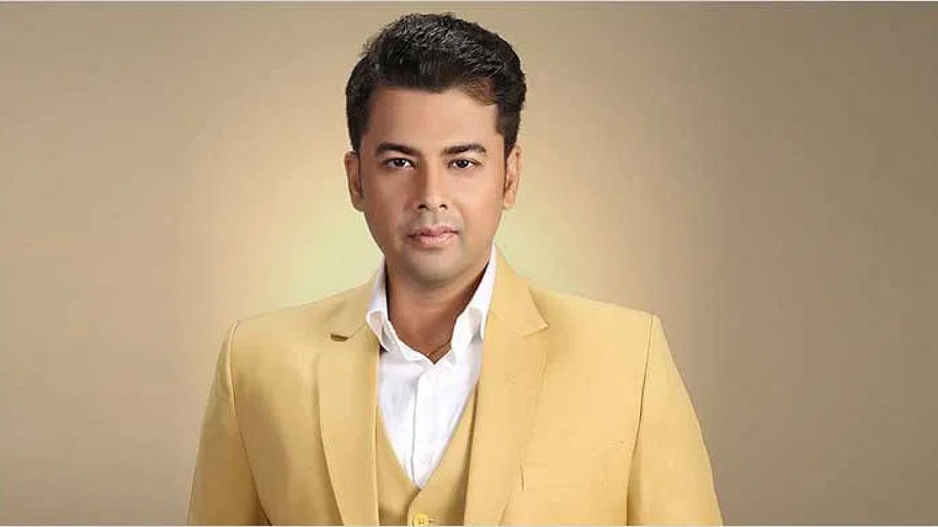 Kaushik Izardar?blur=25