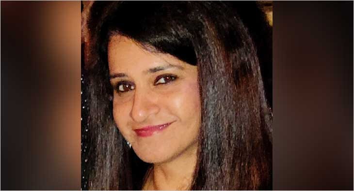 Simran Hoon?blur=25
