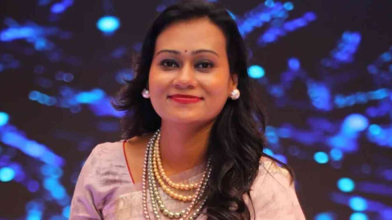 nikky gupta?blur=25