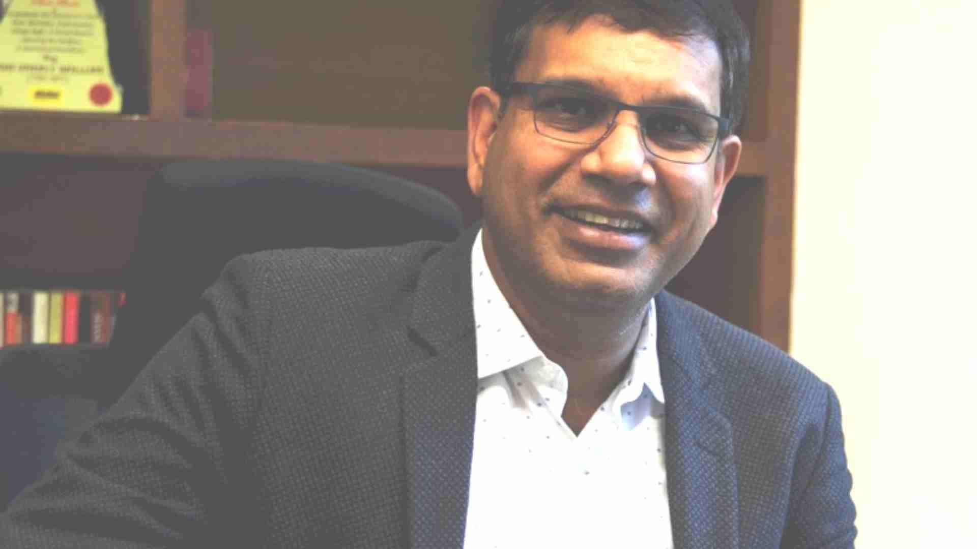 nitin tewari?blur=25