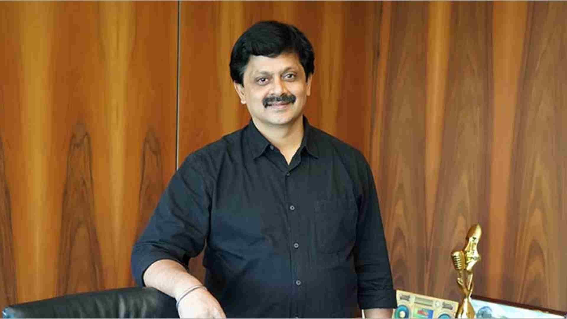B.Surendar, Red FM network?blur=25