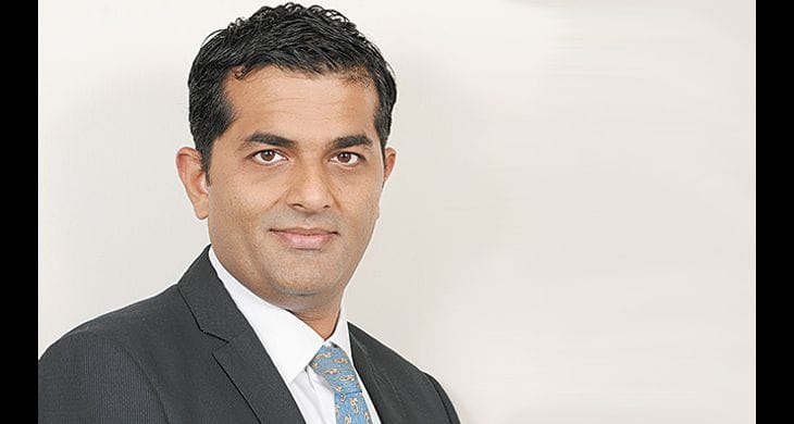 Karan Ahluwalia?blur=25