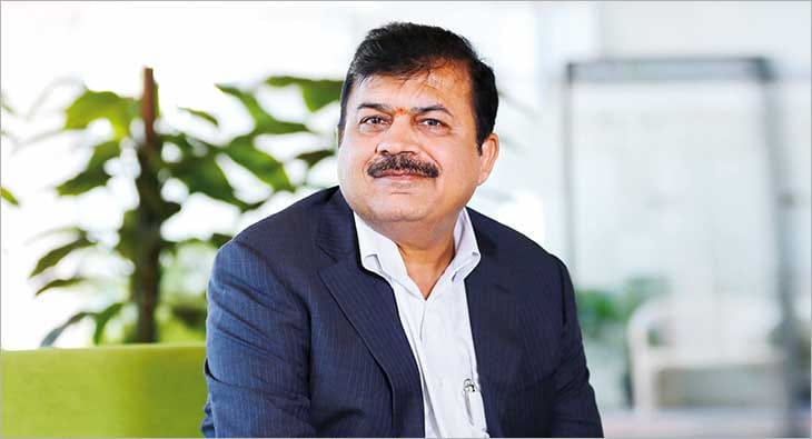 Rajesh Uttamchandani, Syska?blur=25