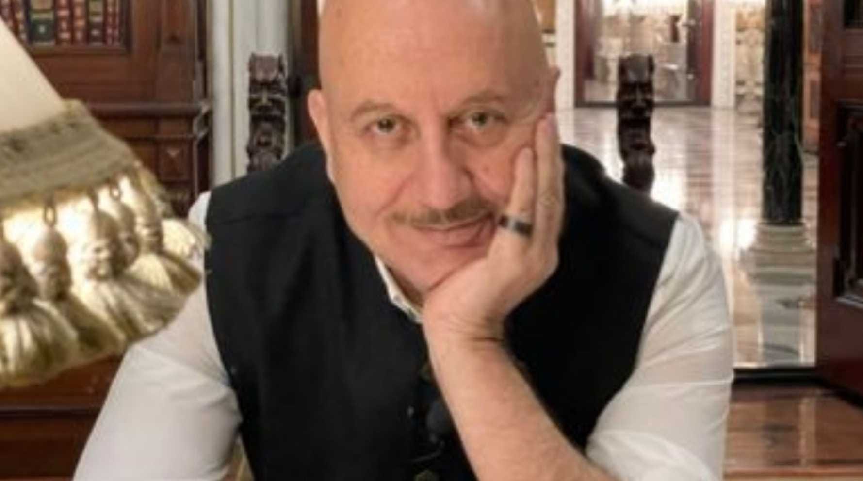 anupam kher?blur=25