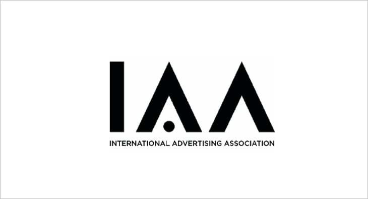 iaa?blur=25