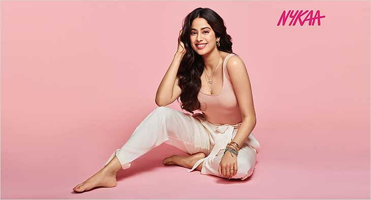 Janhvi Kapoor celebrates women's unapologetic love for beauty in