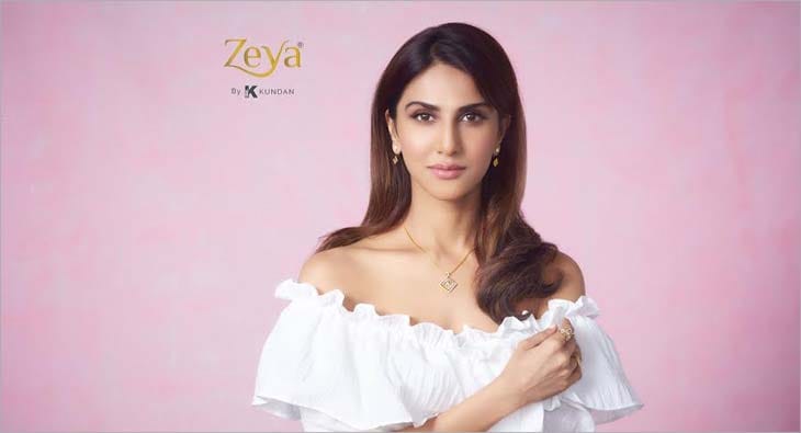 vaani?blur=25