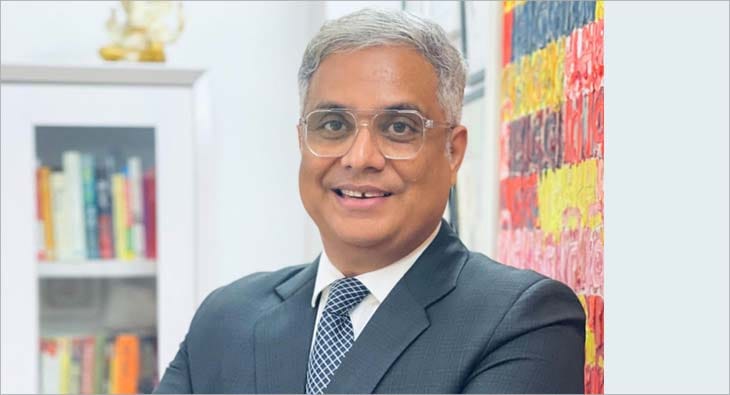 Sudhir Mishra?blur=25
