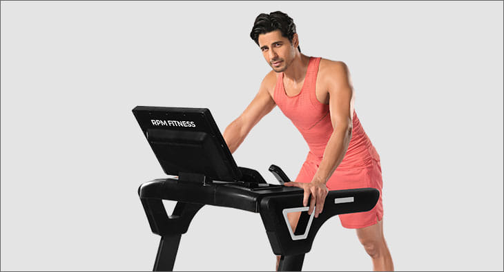 Sidharth Malhotra?blur=25