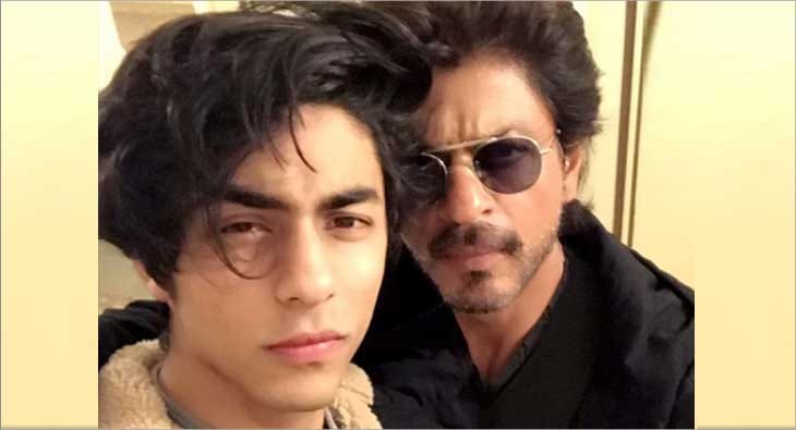 SRK?blur=25