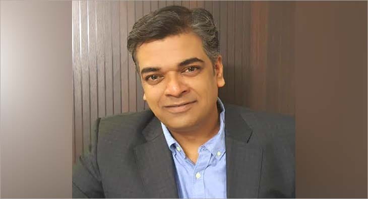 Deshpande?blur=25
