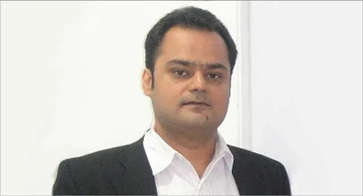 Shubhranshu Singh?blur=25