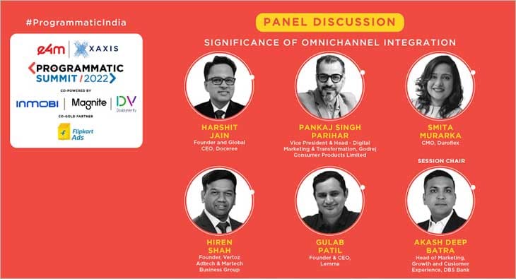 Panel?blur=25