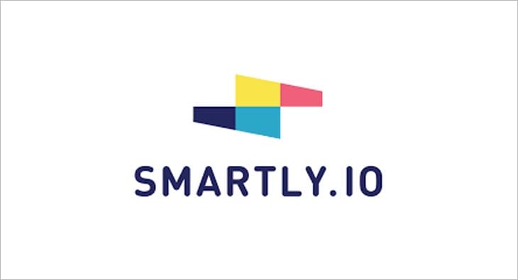 smartly?blur=25