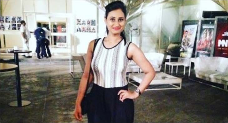 shruti?blur=25