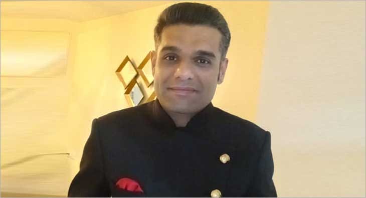 Udit Pathak?blur=25