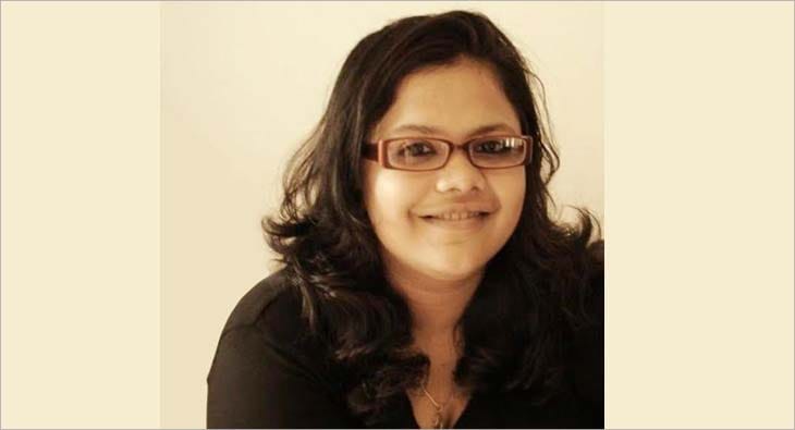 Sonali?blur=25