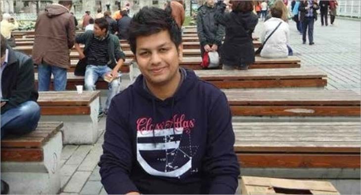 Ankit Anthwal?blur=25