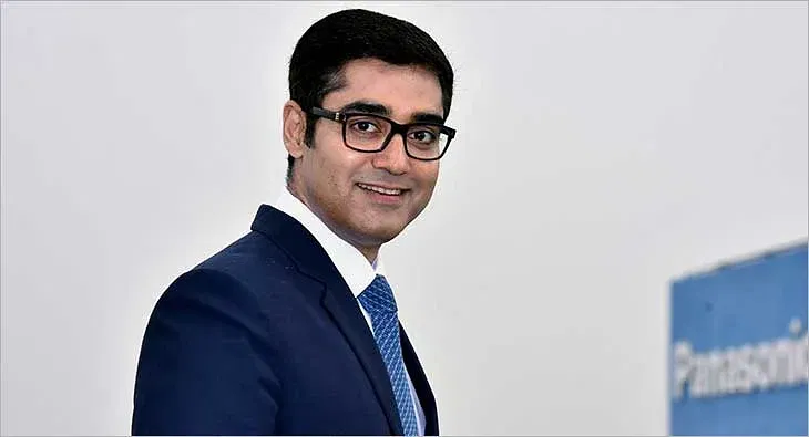 Manish Sharma?blur=25