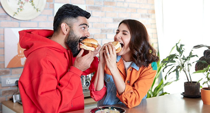 Virat & Anushka?blur=25