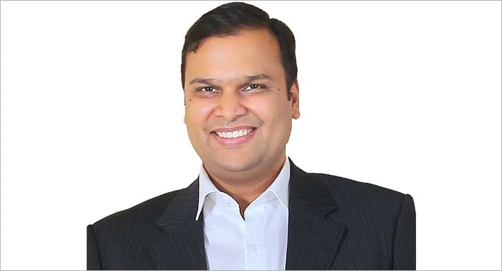 Manish Aggarwal?blur=25