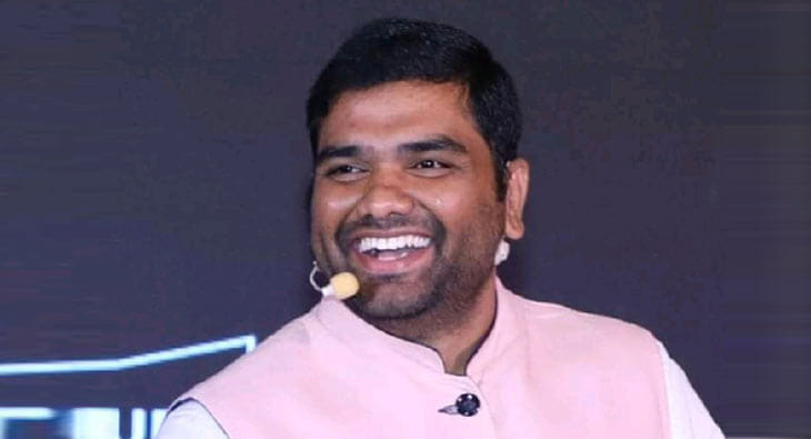 Vijay Kumar Mikkilineni?blur=25