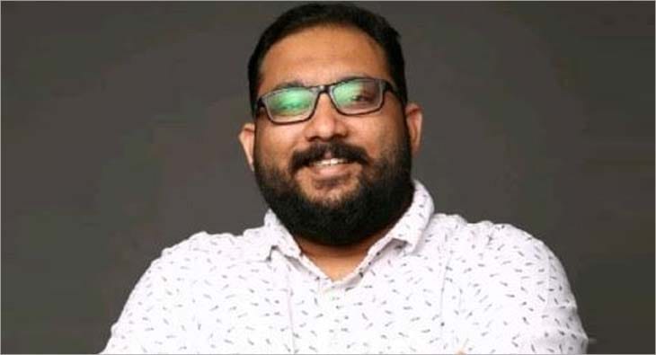 Priyadarshi?blur=25