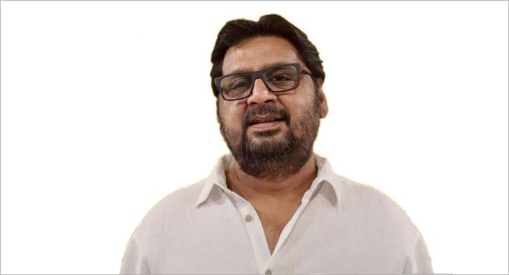 Aniruddha Deb?blur=25