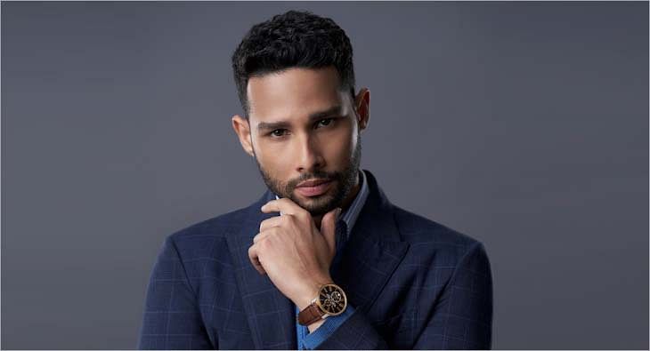 WATCH: Gully Boy star Siddhant Chaturvedi BUSTS OUT killer moves in this  behind the scenes video : Bollywood News - Bollywood Hungama