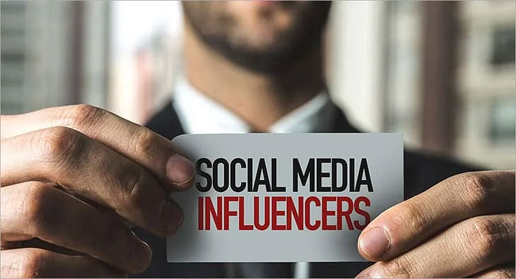 Social Media influencer?blur=25