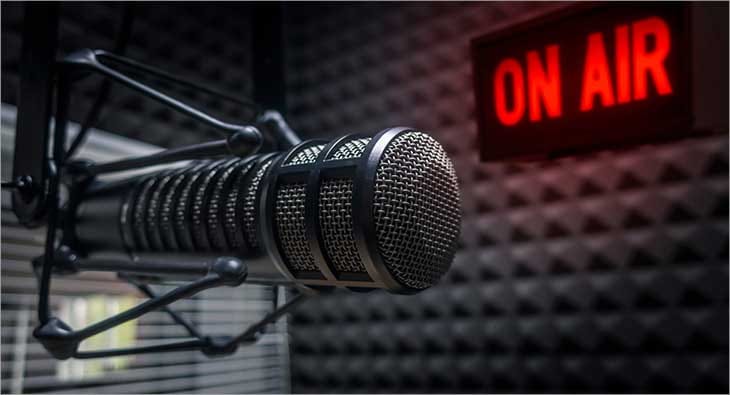 Radio?blur=25