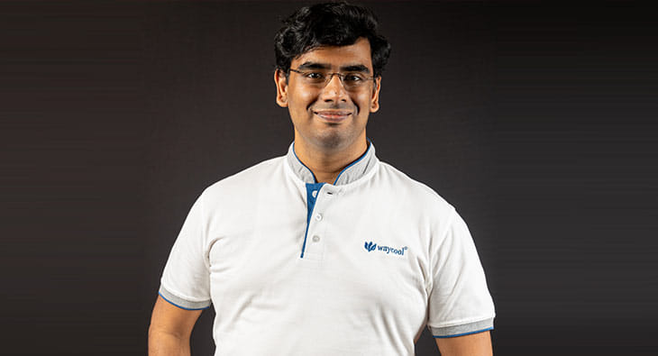 avinash?blur=25