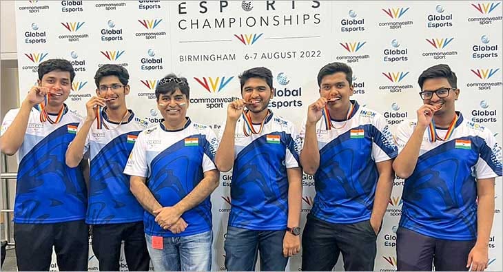 CWG?blur=25