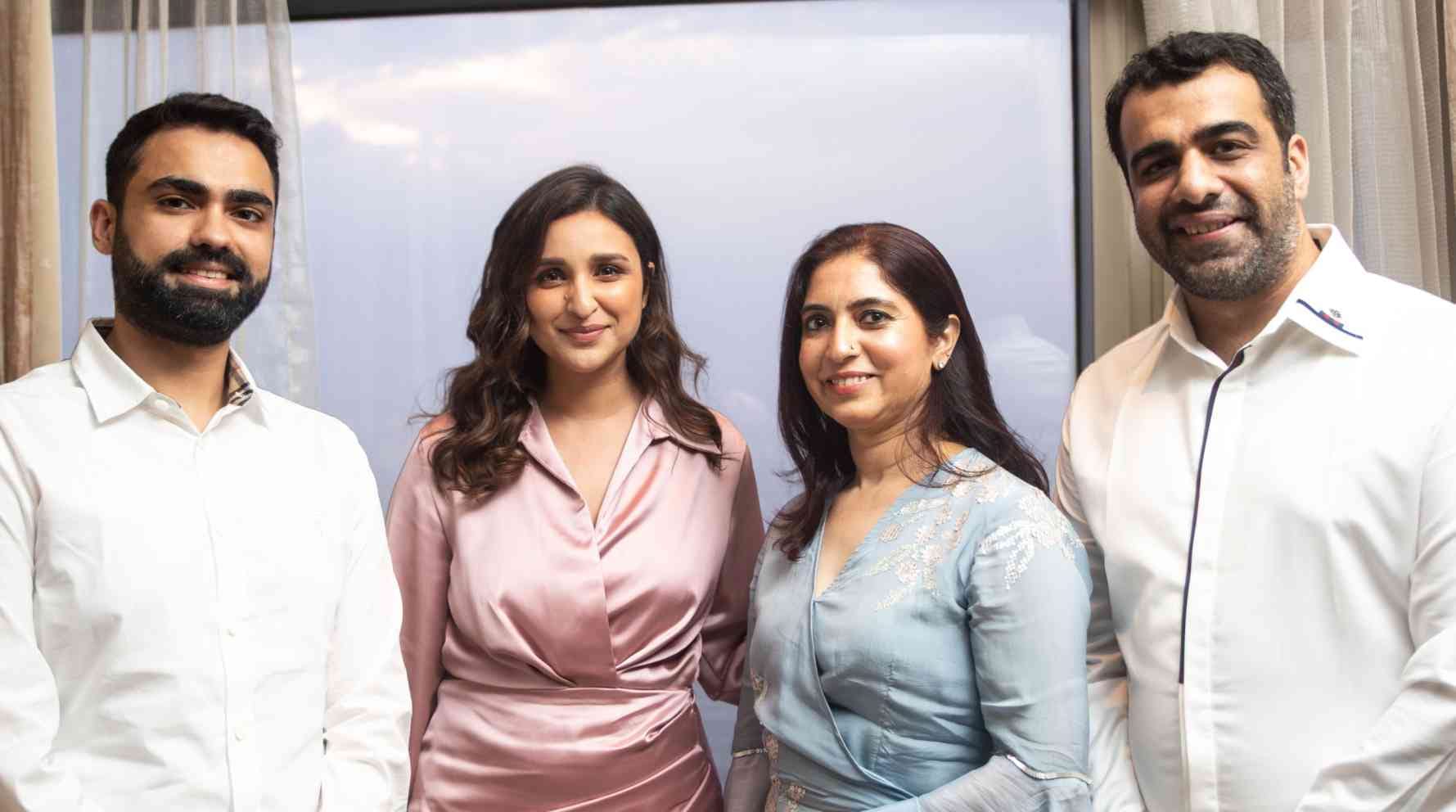 parineeti?blur=25
