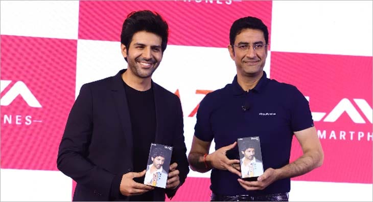 kartik aaryan?blur=25