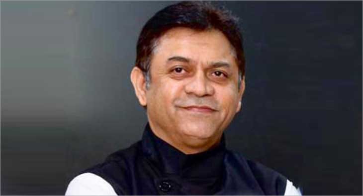 Sanjeev Wadhwa?blur=25
