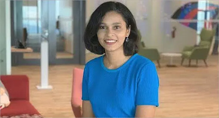 Sandhya?blur=25