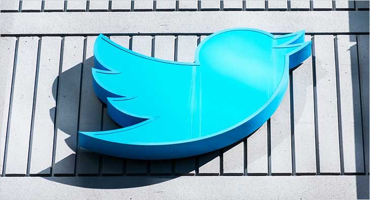 Twitter?blur=25