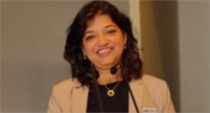 Ruchika?blur=25