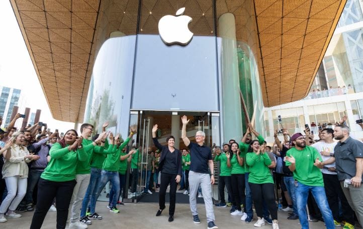 apple store?blur=25