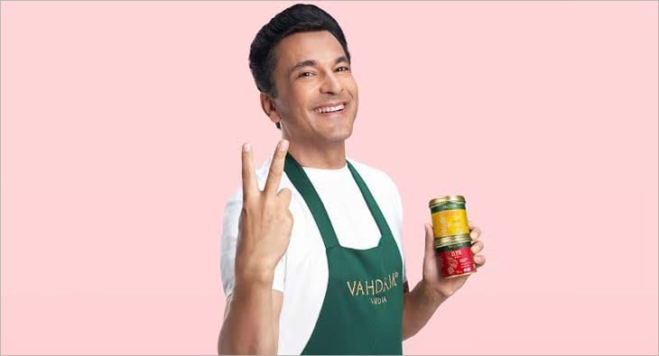 Vikas?blur=25